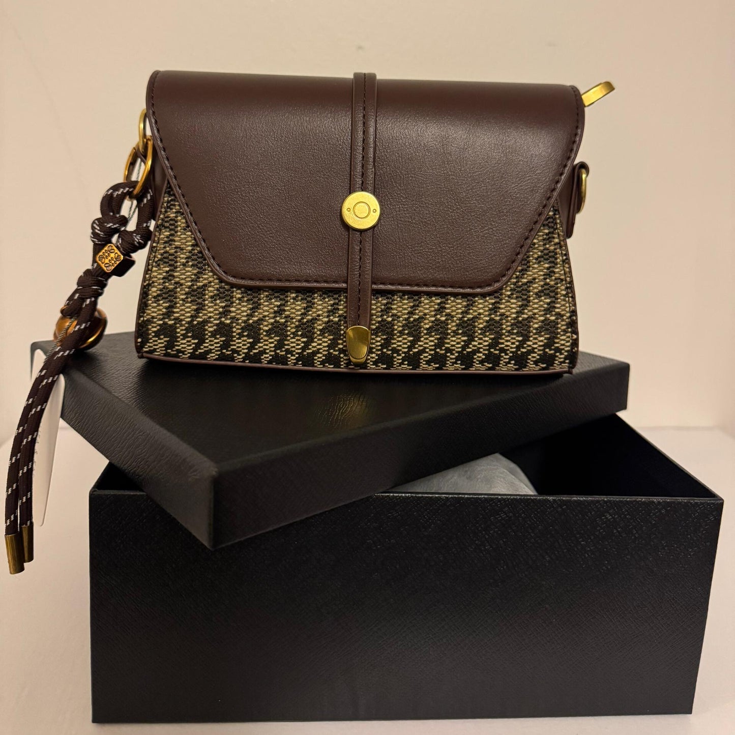 Brown Leather Crossbody Bag – Houndstooth Pattern